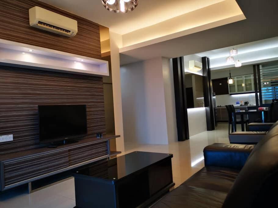 Glamorous At Kinta Riverfront Apartment Ipoh Kültér fotó