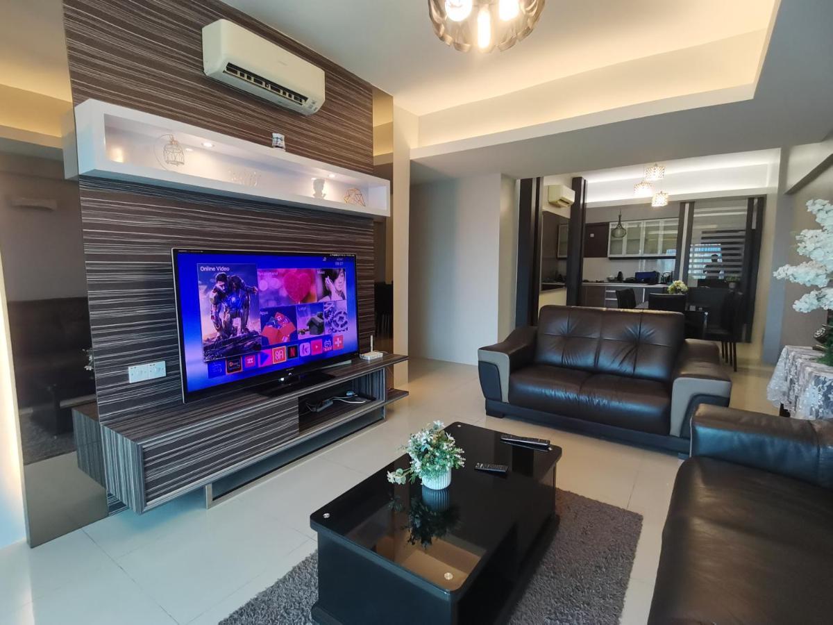 Glamorous At Kinta Riverfront Apartment Ipoh Kültér fotó